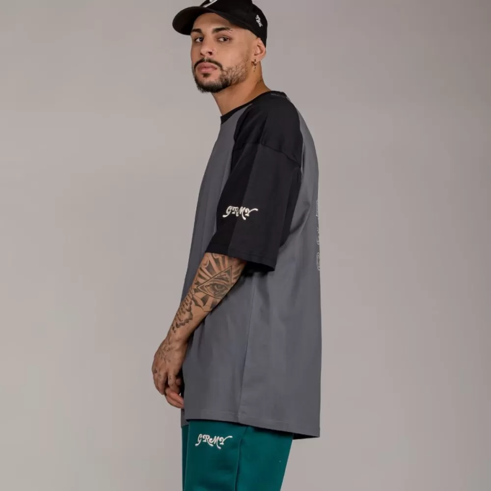 Grimey Camiseta "Westbound" Oversize - Dark Grey | Fall 22 Shop