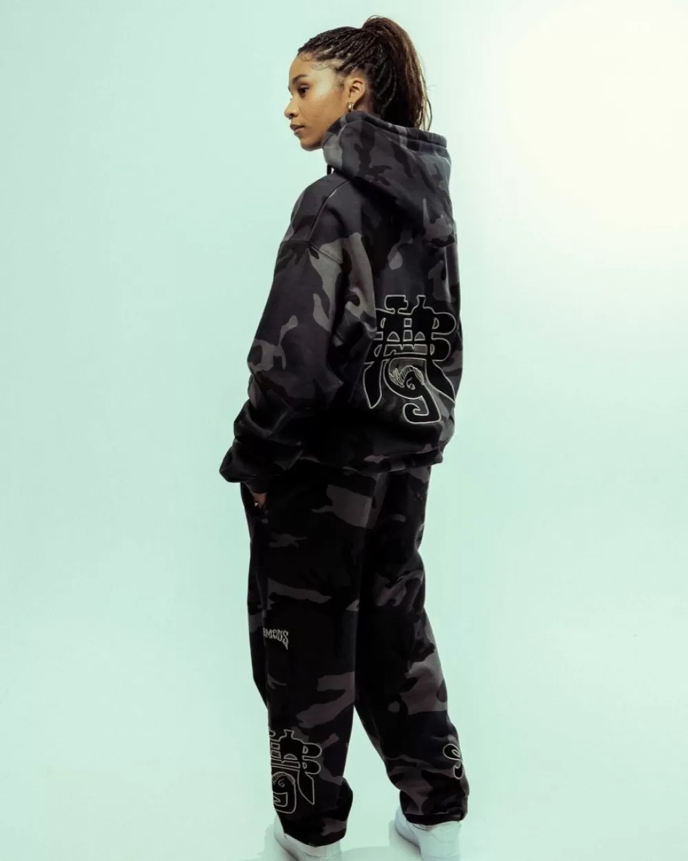 Grimey Panalon Chandal All Over Print Tusker Temple - Black | Fw23 Store