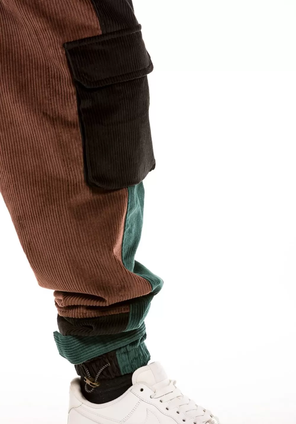 Grimey Pantalon "Aged Rum" Corduroy - Green | Winter 21 New